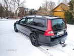 Volvo V70 2.5T Momentum - 6