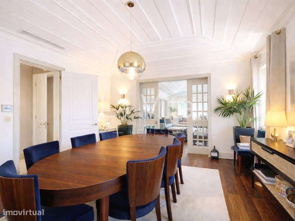 Apartamento T4 Duplex, em condomínio exclusivo no centro do Estoril.-9