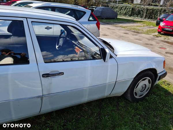 Mercedes-Benz W124 (1984-1993) - 8