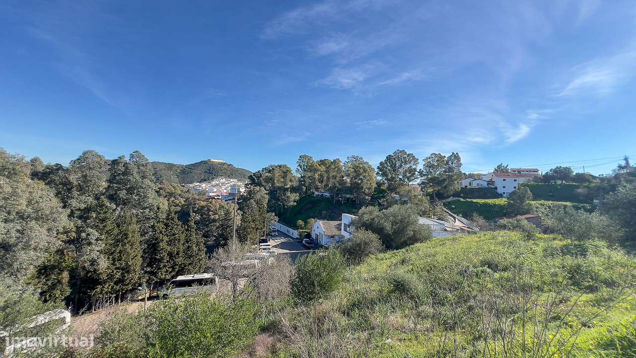 TERRENO PARA CONSTRUÇÃO DE  4 FOGOS DE HABITAÇÃO COM 576m2 - Grande imagem: 3/11