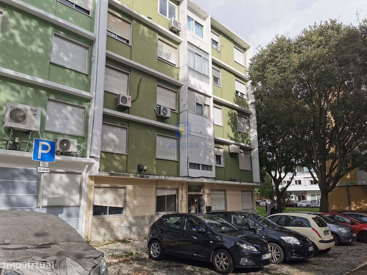 Lisboa - Benfica, apartamento T2 com Excelente localização em Remodela-0