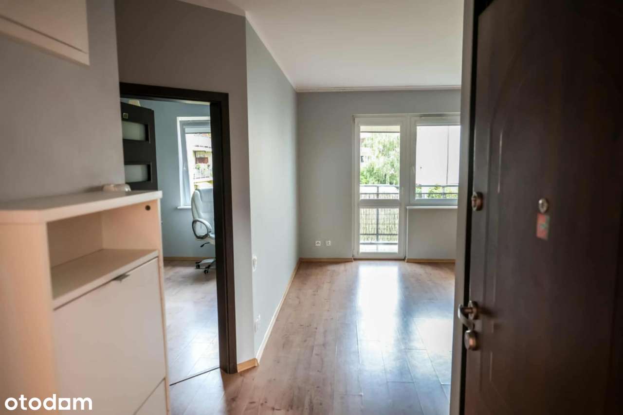 Koniuchy, 2 pokoje na 1 piętrze, zamknięty teren-2