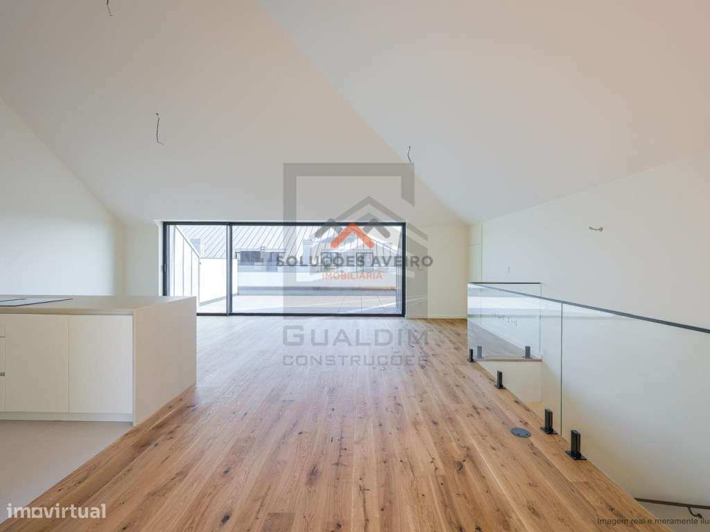 Apartamento T2+ Terraço Implex em Aveiro!-1