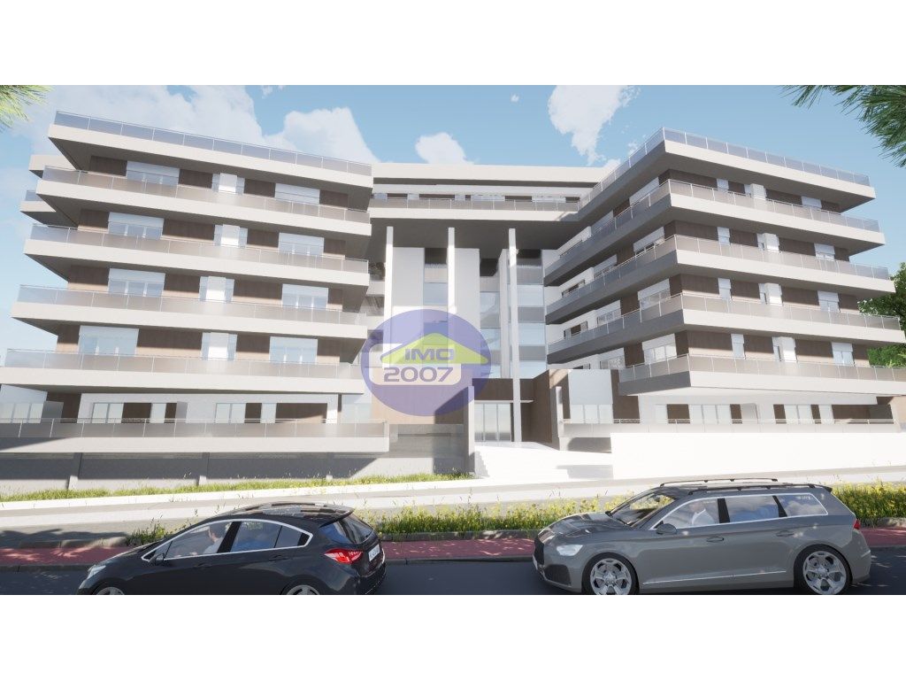 Apartamento T2 com Terraço em Oliveir...