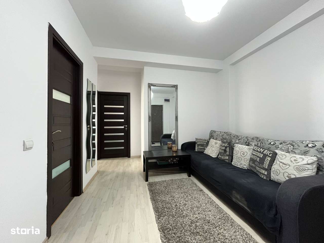 Apartament 3 camere, metrou Laminorului-3