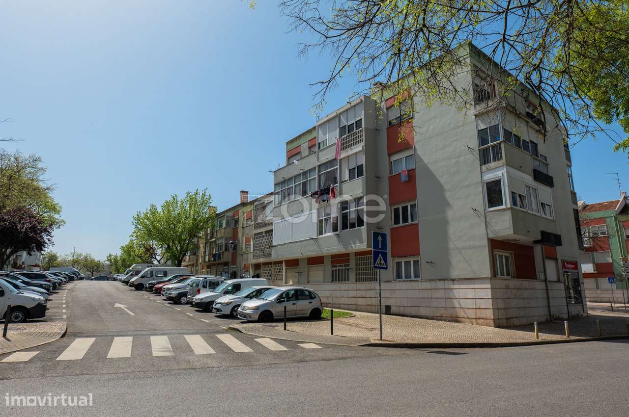 Apartamento T4 em Venteira, Amadora-17