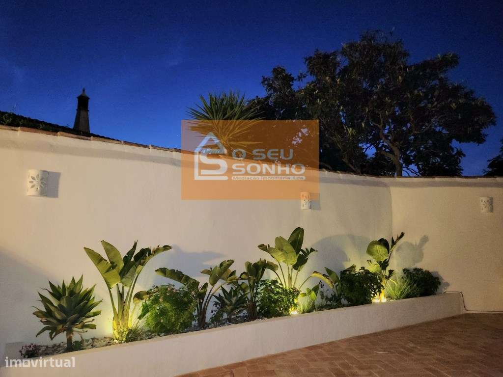 Moradia Térrea Tradicional com Terraço no Centro Histórico de São B...-26