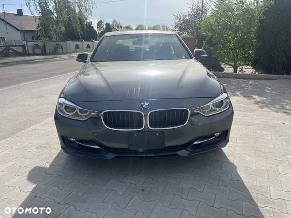 BMW Seria 3 335i xDrive - 20