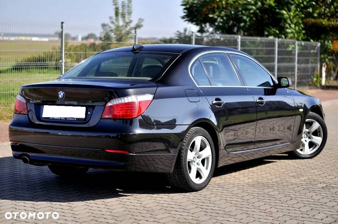 BMW Seria 5 520d - 7