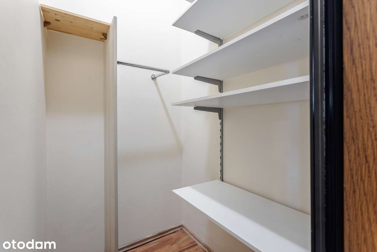 WYJĄTKOWA OKAZJA! Komfortowe 2 pokojowe. Oddzielna kuchnia + Strych!-6