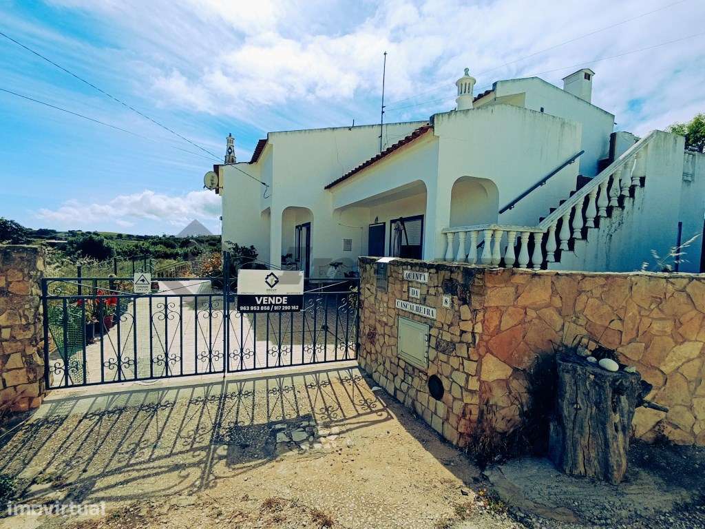 Moradia T3 com amplo terreno a 1,5 km da praia, Vila do Bispo-4