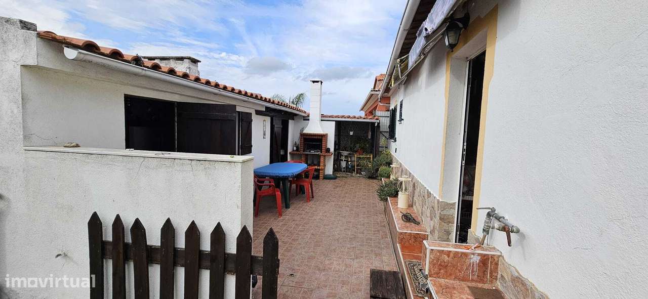 Moradia Térrea / Quintinha em Foros de Salvaterra-39