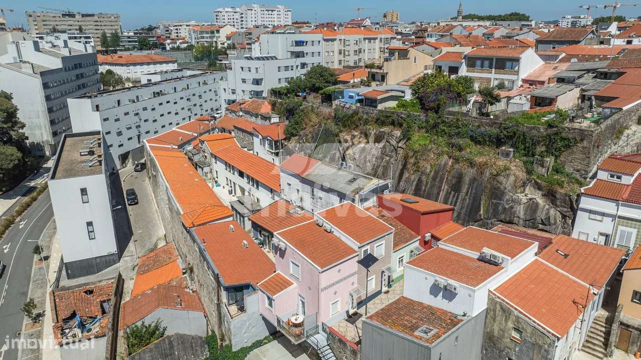 Moradia T1+1 com Licença de Alojamento Local | Porto-14
