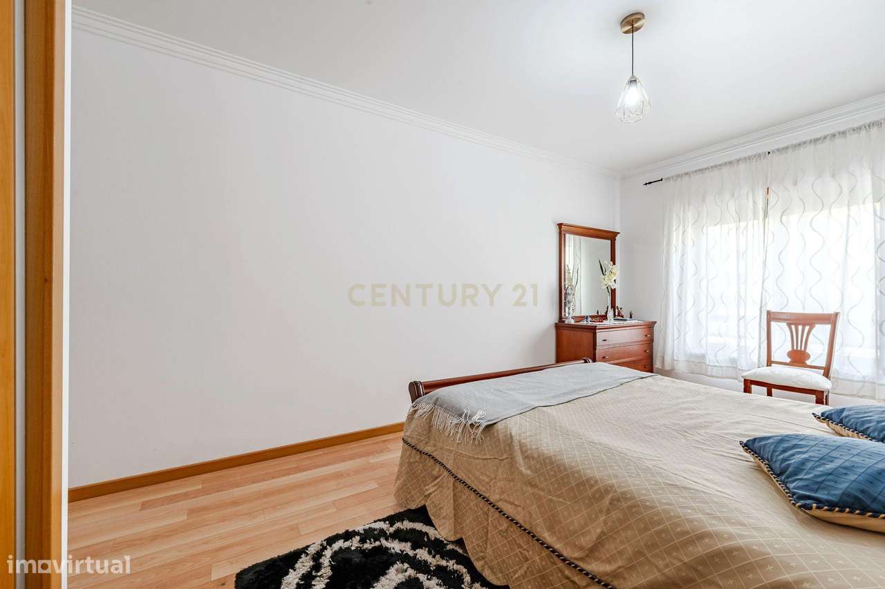 Apartamento T3 com excelente exposição solar-29