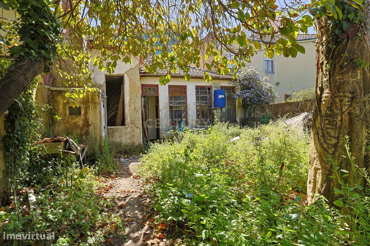 Moradia para reabilitação com projecto ou viabilidade para construção - Grande imagem: 4/28