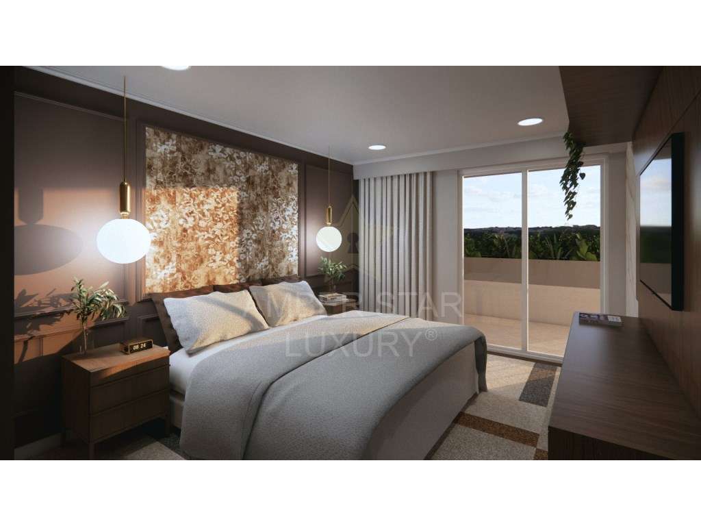 Apartamento T3 Renovado na Guia, Cascais-12