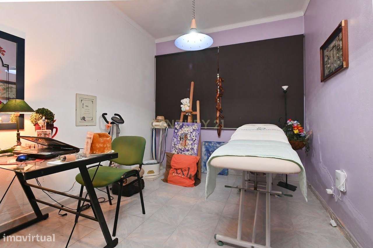 Espaçosa Moradia T3 na Quinta do Conde, Sesimbra-9