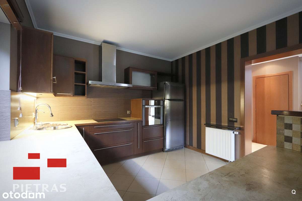 Komorniki, ul. Lipowa, dom z ogrodem-13