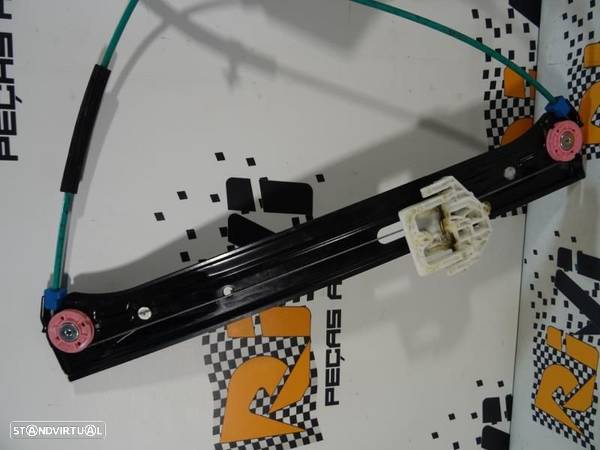 Elevador De Vidro Frente Direito Bmw 1 (F20)  13262410 / 724256208 / 5 - 7