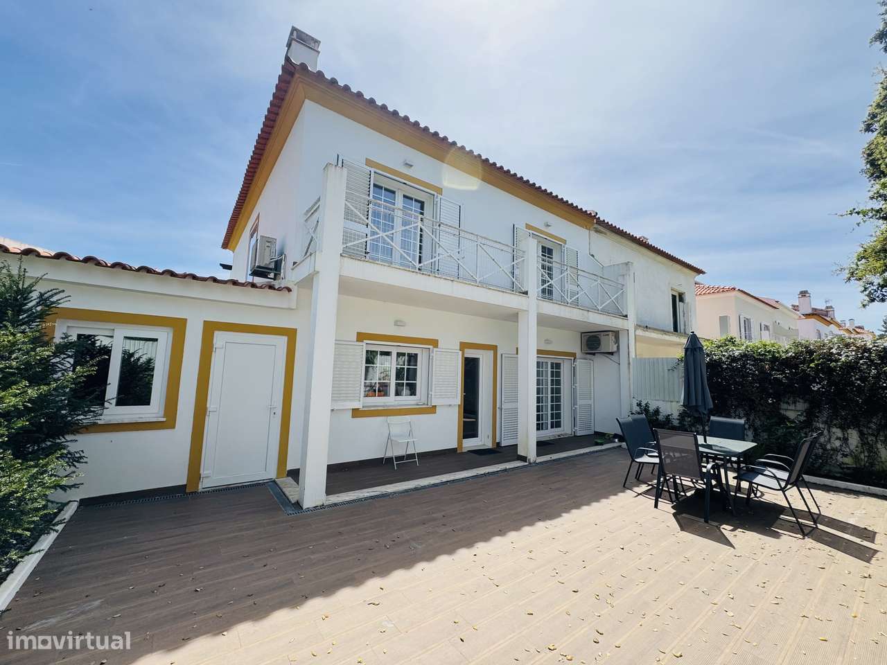 Moradia t3 garagem box jardim Charneca da Cotovia Sesimbra-21