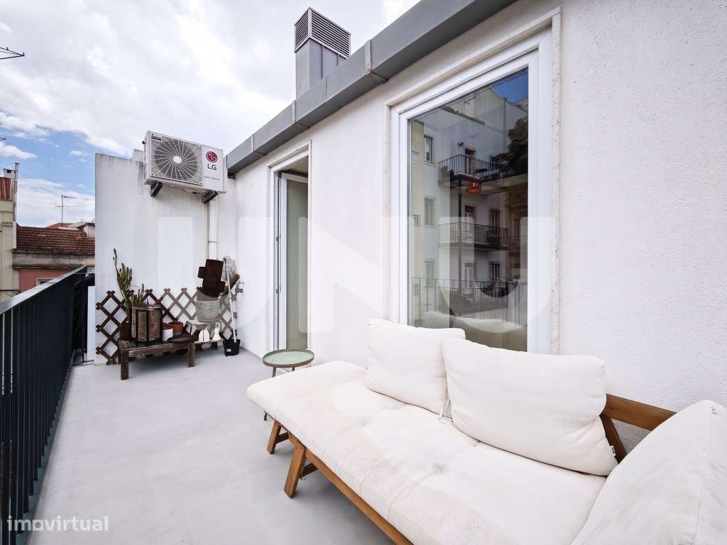 Apartamento T1 na Graça com 2 terraços-15