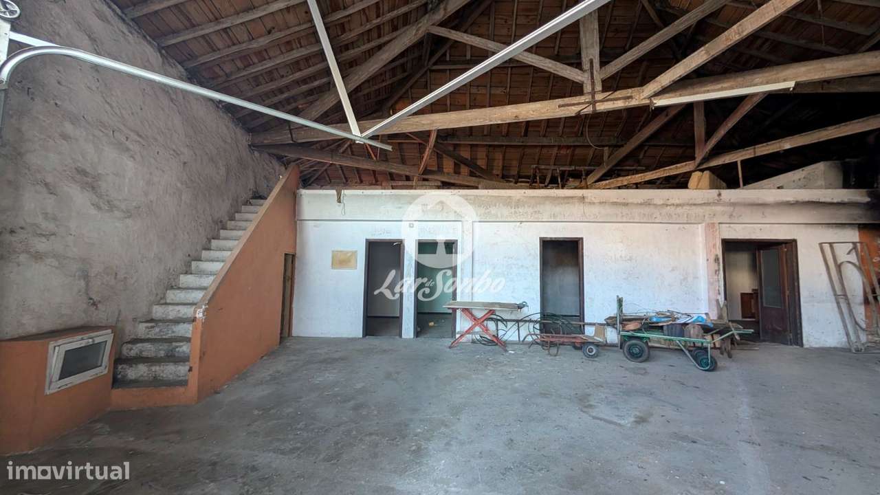 Moradia T5 para Restauro na Aguçadoura, Póvoa de Varzim - Grande imagem: 2/13