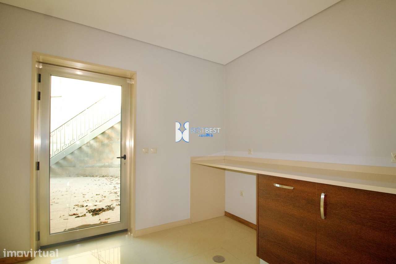 MORADIA INDIVIDUAL 4 FRENTES T3+2, C/PISCINA,PUMAR E CHURRASQUEIRA, 4M-8