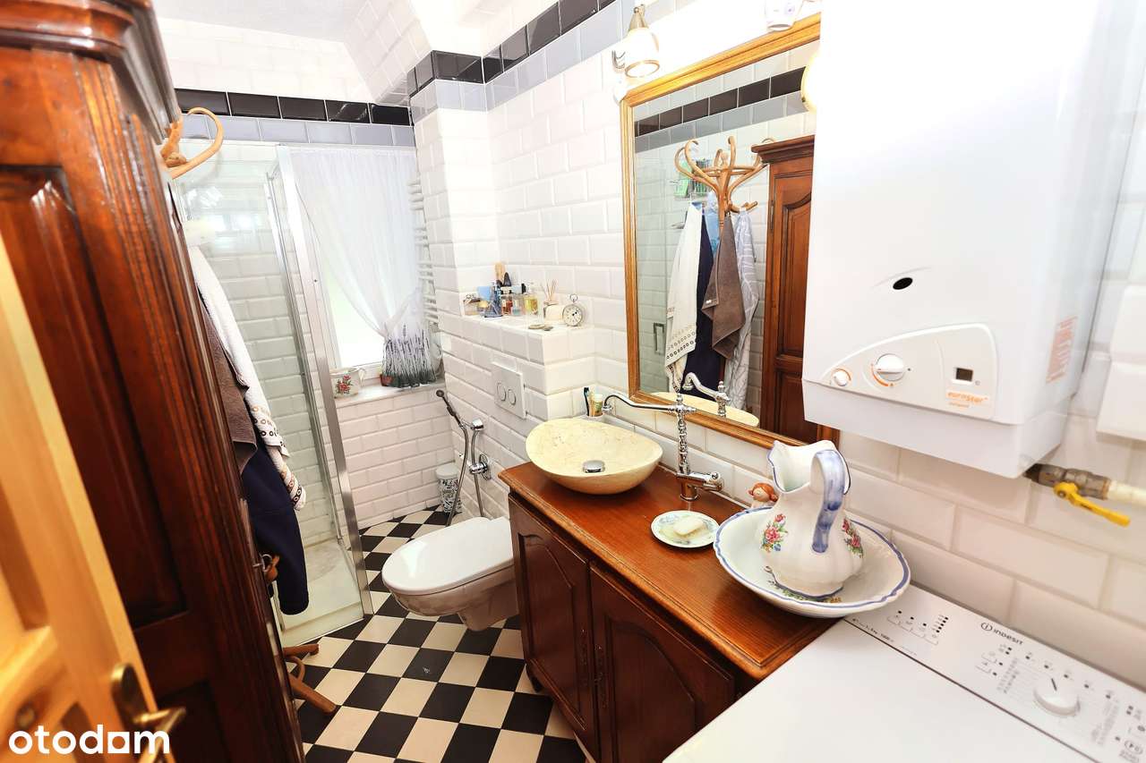 Mieszkanie w sercu miasta z bezpośrednim wejściem z salonu do ogródka-13