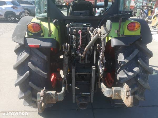 Claas Nexos 240F - 5