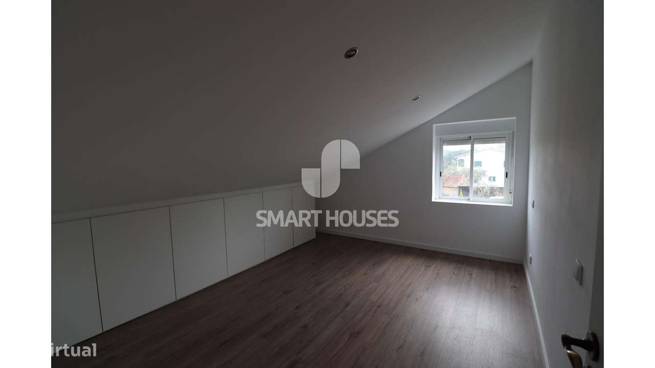 Moradia T2+2 Arganil c/ terreno-24