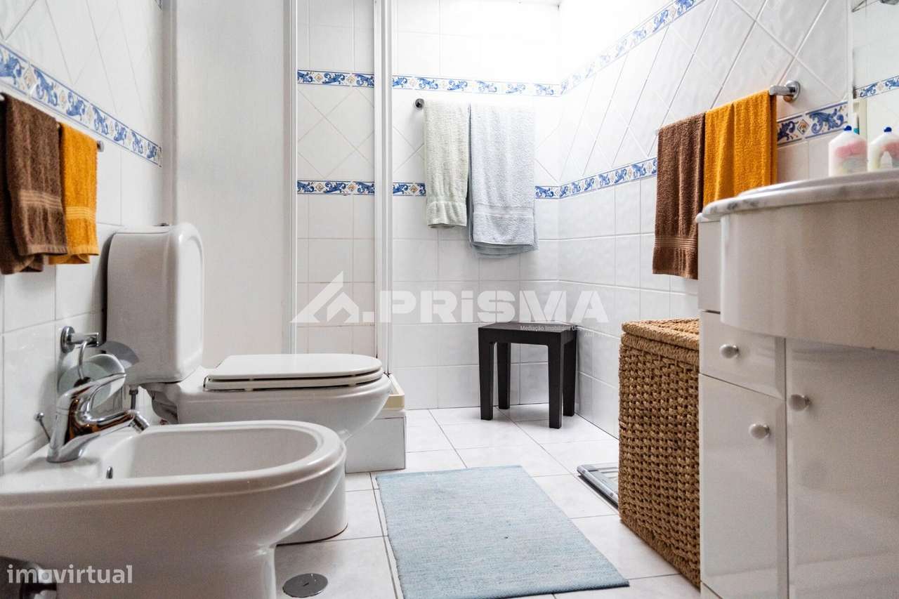 Duplex T3 com Terraço em Alcains – Casa Ideal para Quem Procura Espaço-40