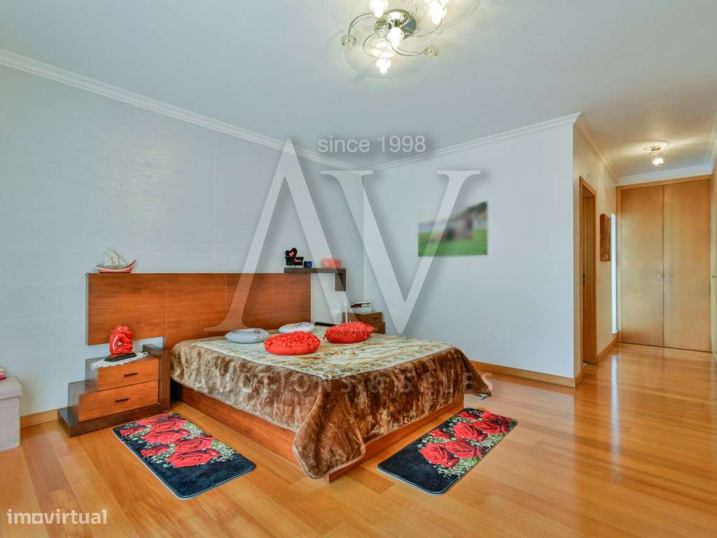 Moradia Independente V3+1 de R/C e Cave-19