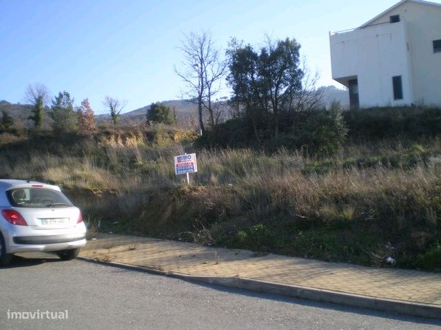 Lote de Terreno - Aldeia de Joanes - Fundão - Grande imagem: 1/3