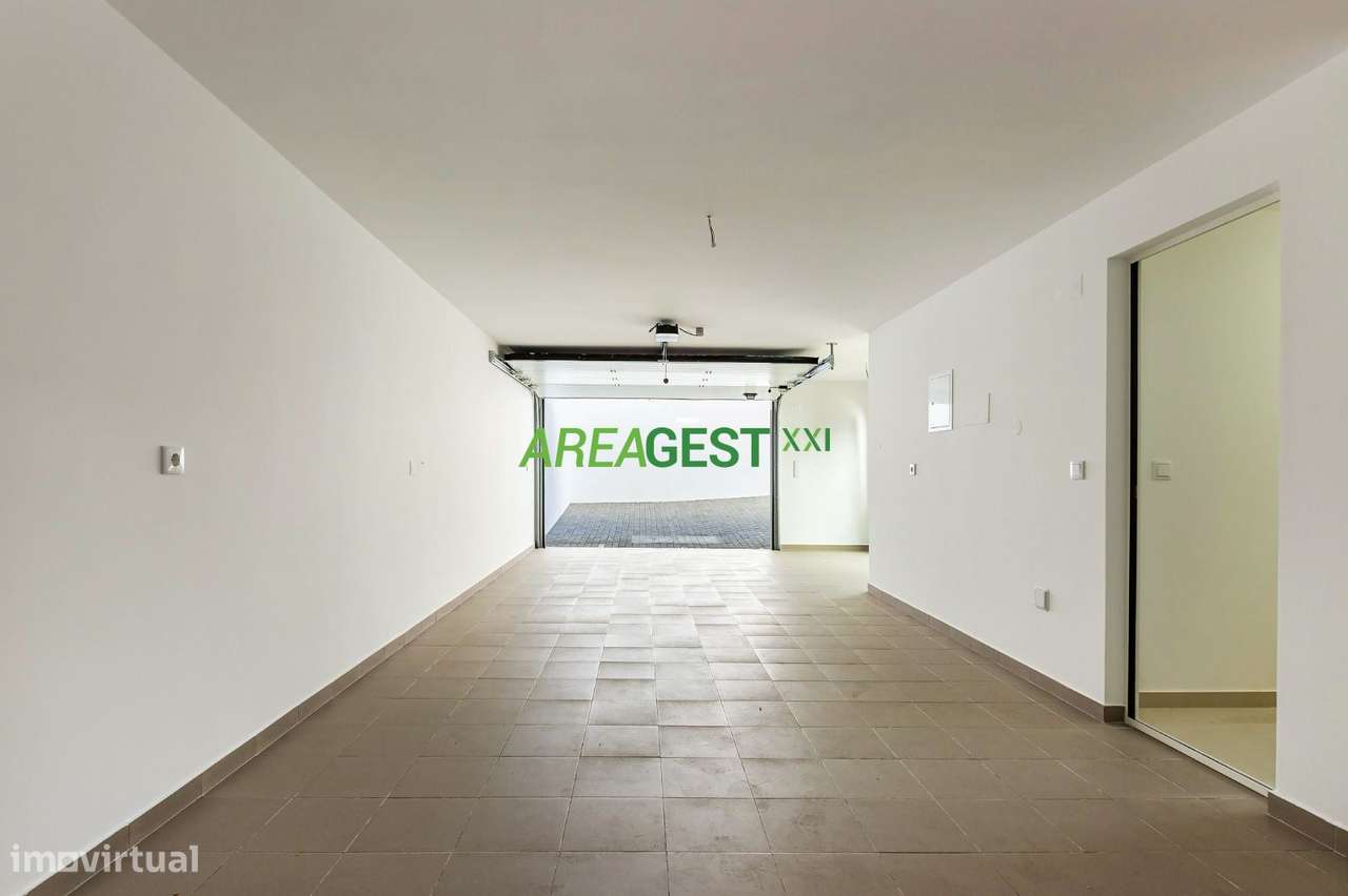 Moradia V4+1 no Casal Novo, Caneças-20