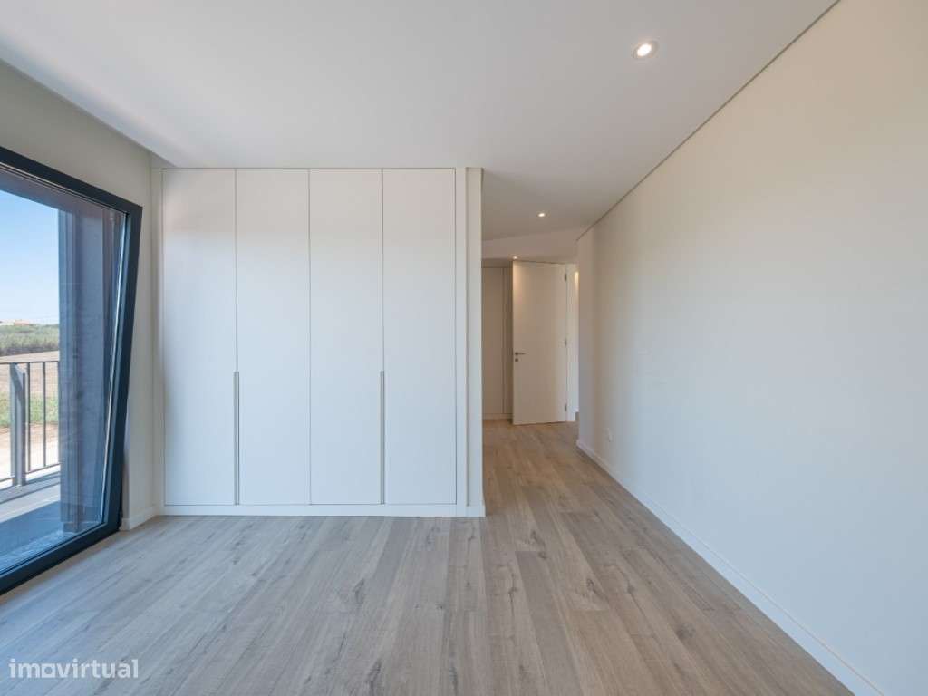 Apartamento T3 Moderno com Varanda e Churrasqueira - Praia de Santa...-11