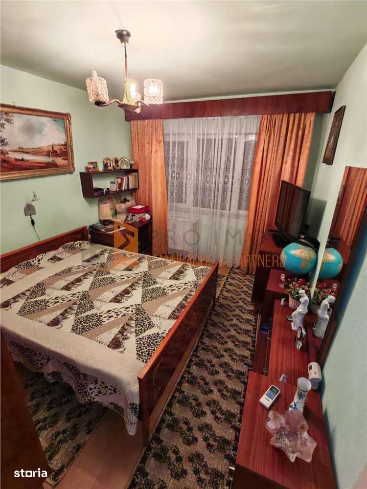 Apartament 3 camere cf 1 decomandat zona Micro 14 - Imagine principală: 4/10