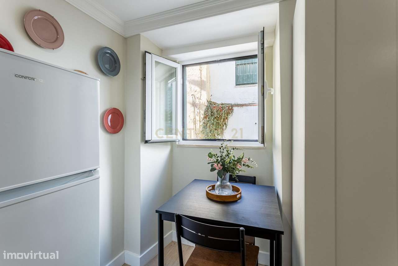 T0 remodelado Alfama, Lisboa - 900€ - Grande imagem: 5/14