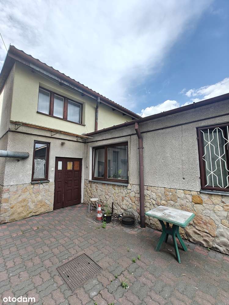 Dom + budynek mieszkalny w centrum Kobyłki. Pod mieszkania na wynajem-8