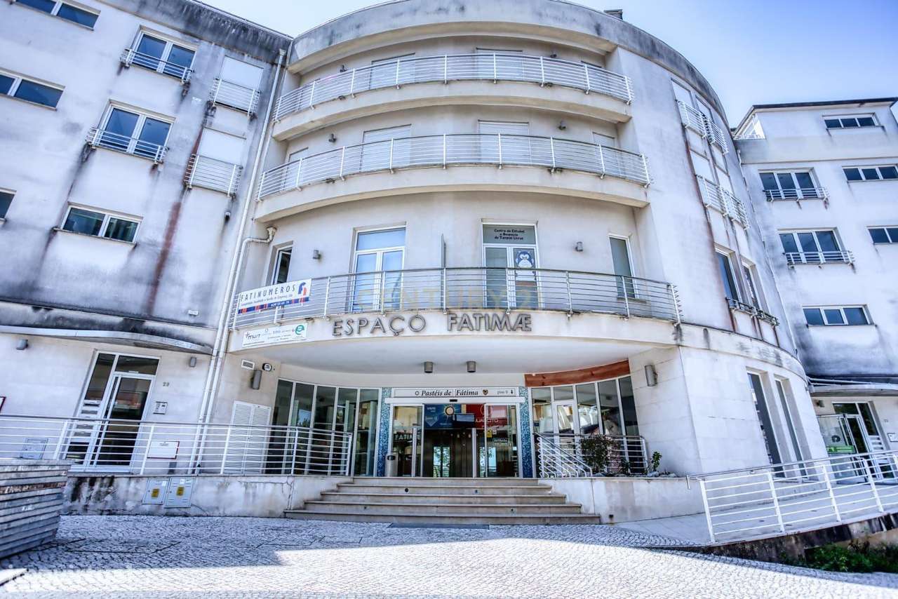 Oferta Imperdível: Descubra os Tesouros de Fátima em 21 lojas! - Grande imagem: 1/40