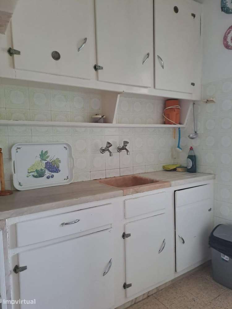 Quarto - localizado em Benfica Lisbon - Grande imagem: 4/10