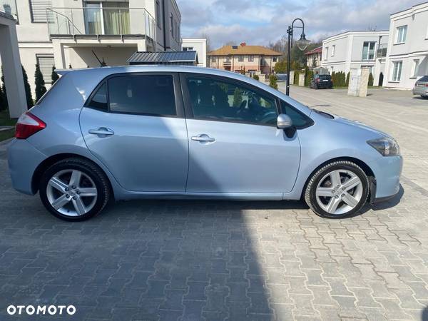 Toyota Auris 2.0 D-4D Luna - 9