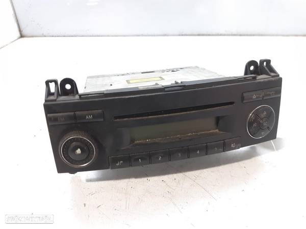 SISTEMA DE ÁUDIO RÁDIO CD MERCEDES-BENZ SPRINTER 35-T FURGÓN - 1