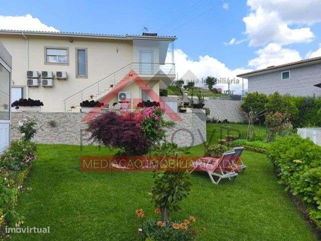 Moradia Bi-Familiar T3+T2 São Tiago Carreira STS-8