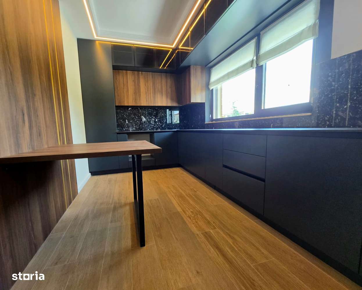 ESQ Village3,casa insiruita 110mpU, P+E,4 camere,2 locuri de parcare! - Imagine principală: 5/25