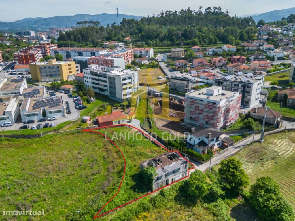 Terreno urbano com projeto aprovado - Vila Verde - Grande imagem: 2/10
