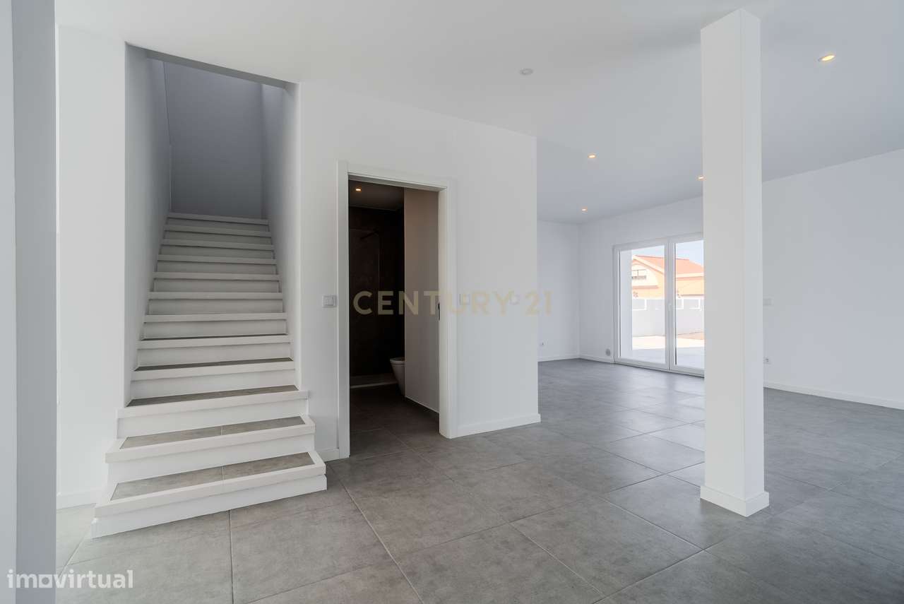 Moradia t3 totalmente requalificada a 5 minutos das praias de Santa Cr - Grande imagem: 5/26