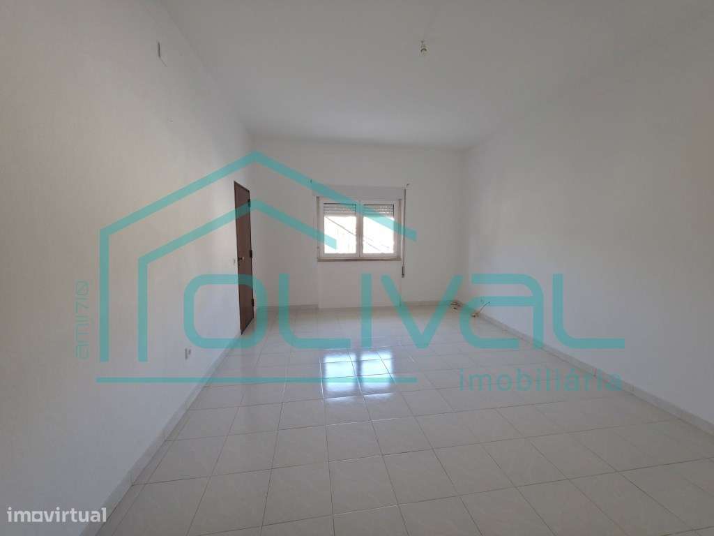 Moradia Independente T6 com terreno, ** com vista panorâmica sobre ...-46