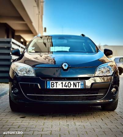 Renault Megane ENERGY dCi 110 Start & Stop Bose Edition - 2