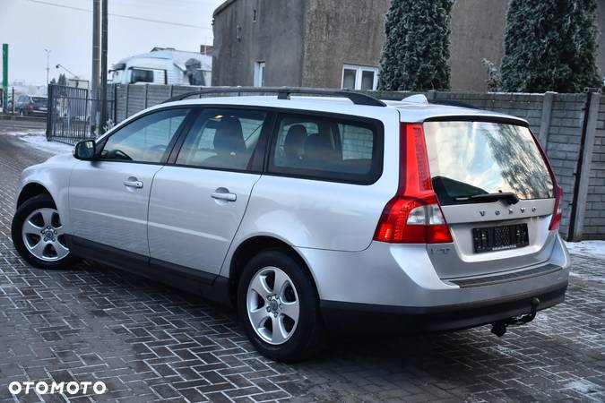 Volvo V70 2.0 - 10