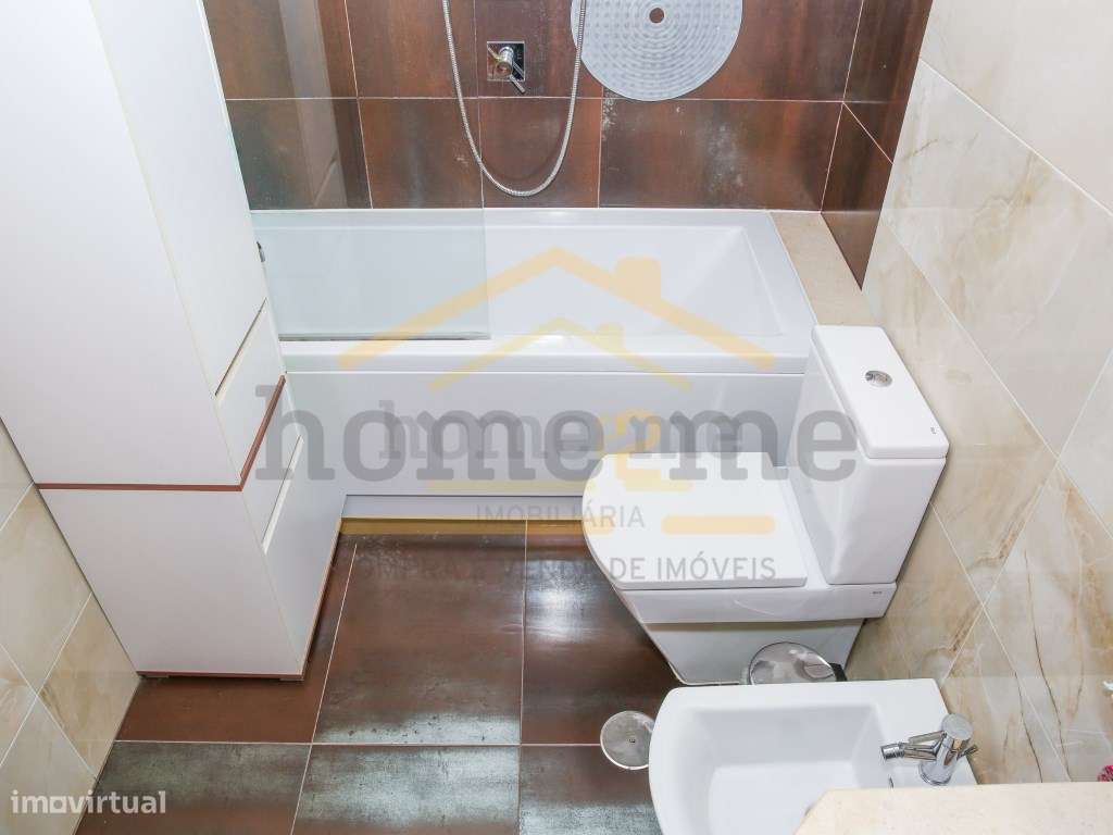 Fantástico Apartamento T3 com box e generosas áreas-18
